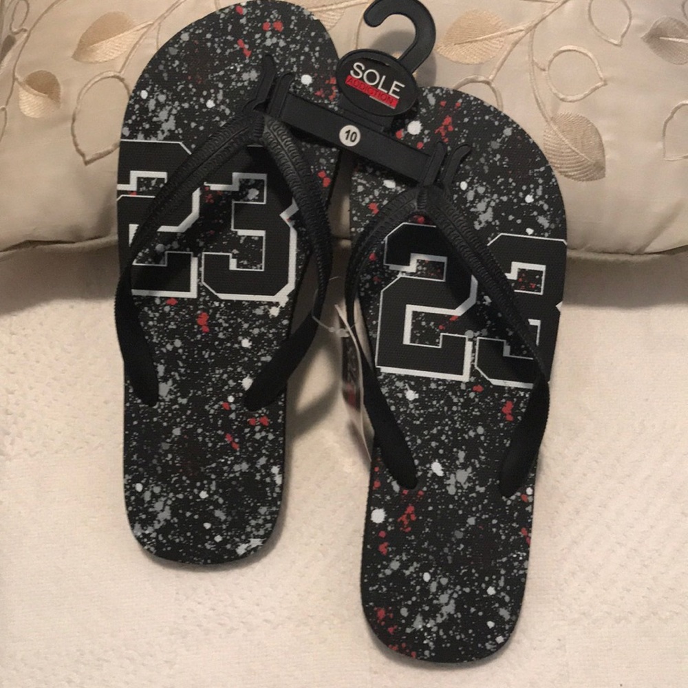 Men’s Flip Flops! New!